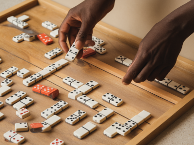 Apprendre les bases du jeu de dominos: essential rules to start